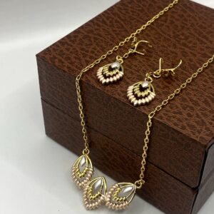 Necklace 4